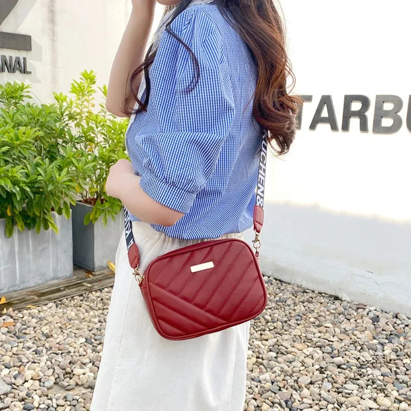 Shoulder Bag High Quality Women's PU Rolling Strip Camera Bag Shoulder Bag Mobile Phone Bag Casual Crossbody Bag
